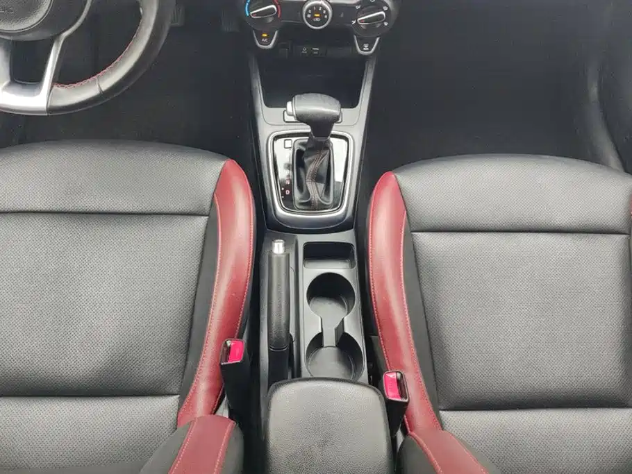 Kia KX CROSS 2018 — фото 16
