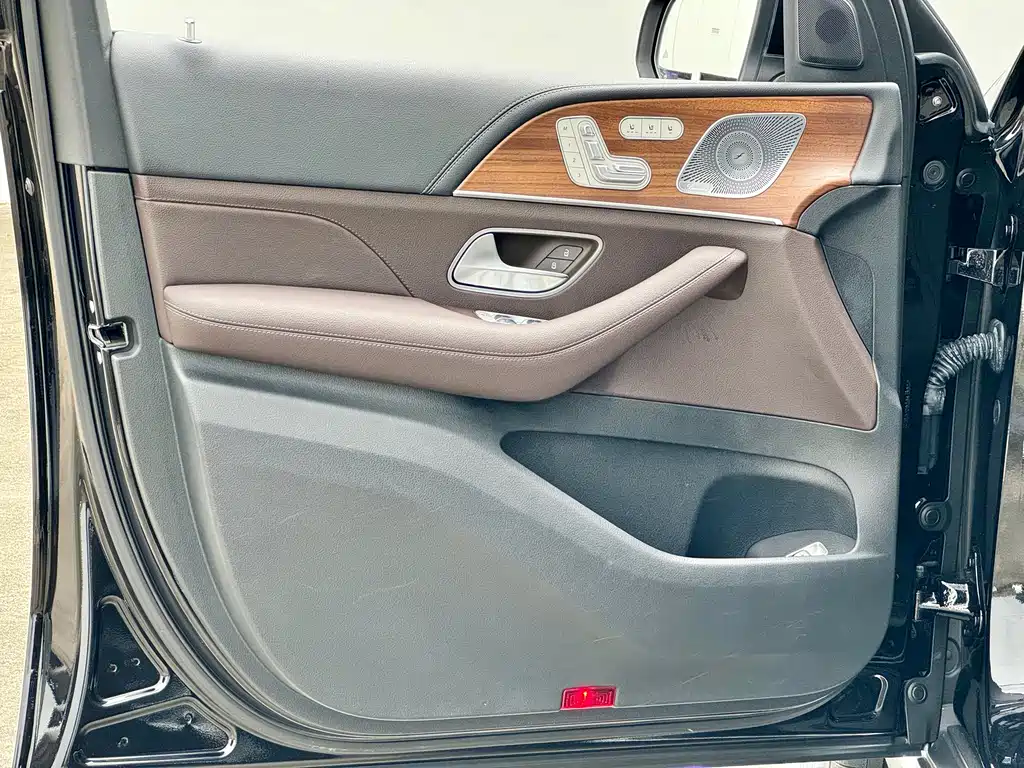 Mercedes-Benz GLS 2021