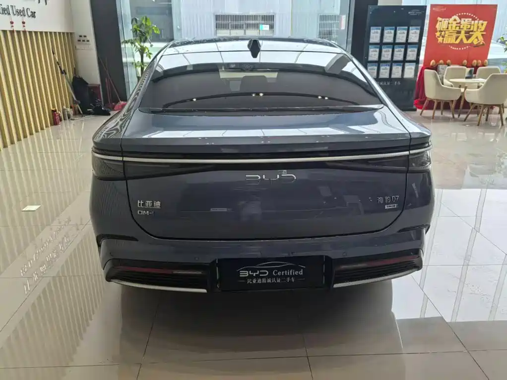 BYD Seal 07 DM-i 2025 — фото 7