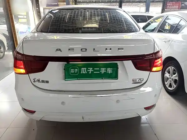 Dongfeng E70 2022