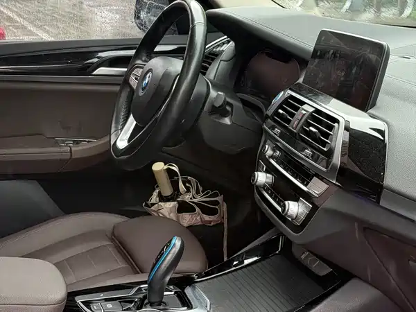 BMW iX3 2021