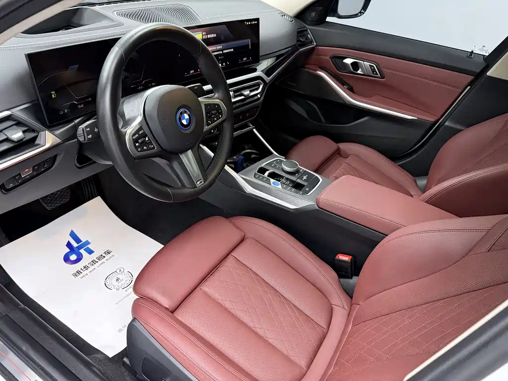 BMW i3 2024 — фото 13