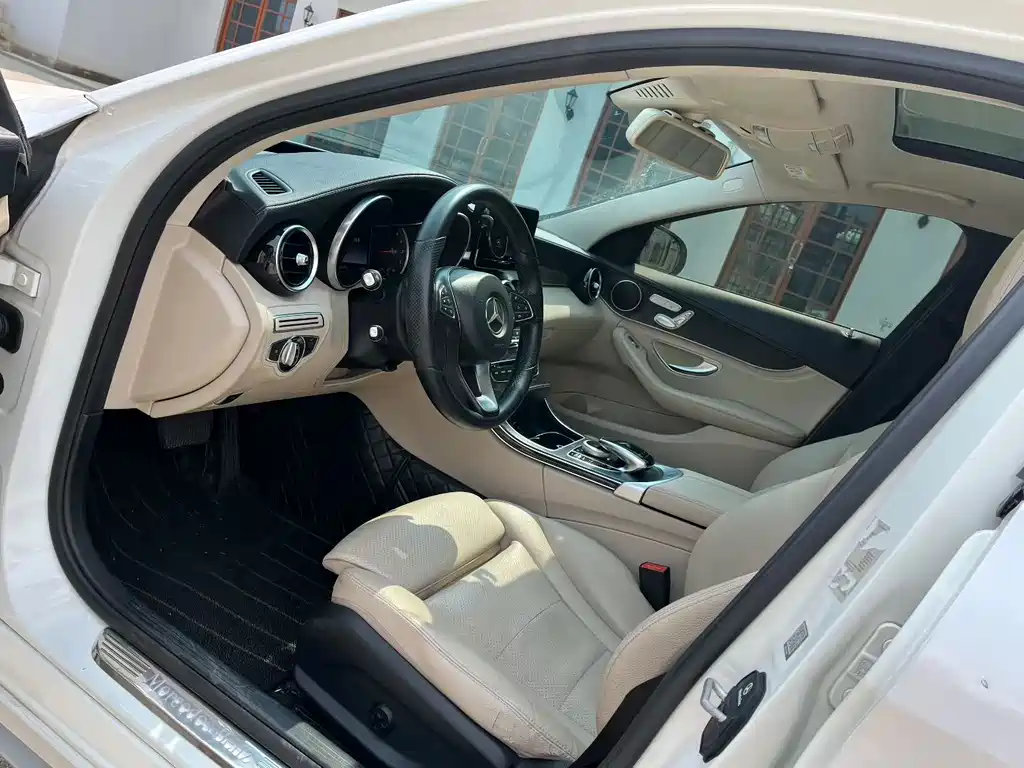 Mercedes-Benz C-Class 2015 — фото 7