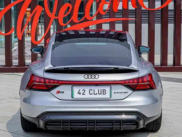 Audi e-tron GT 2024