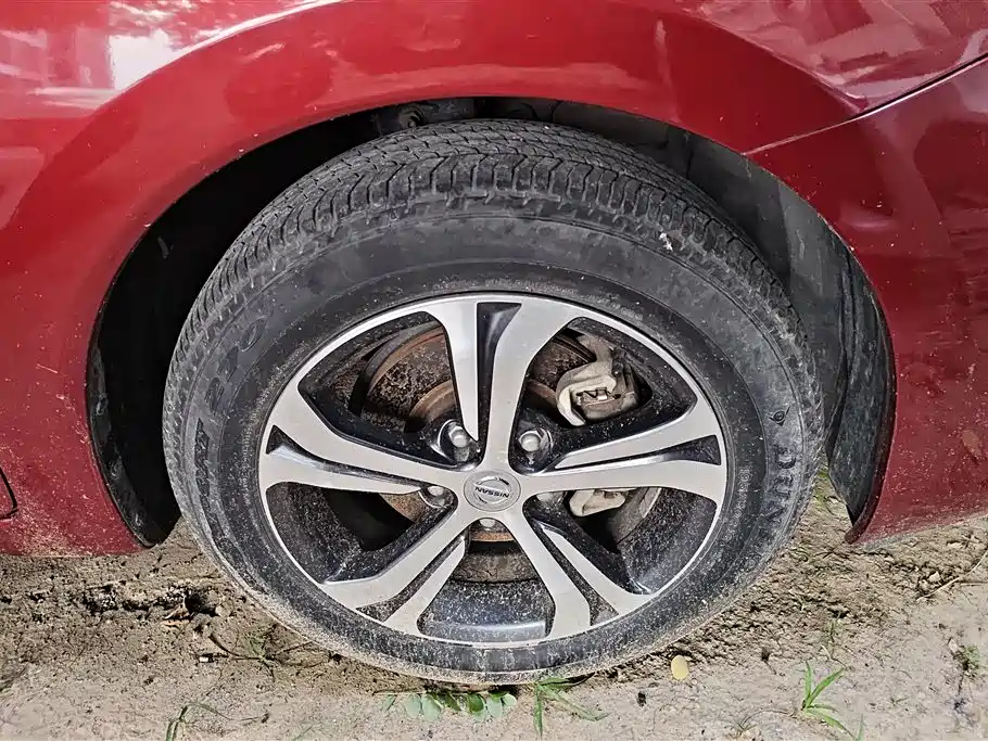 Nissan Tiida 2017