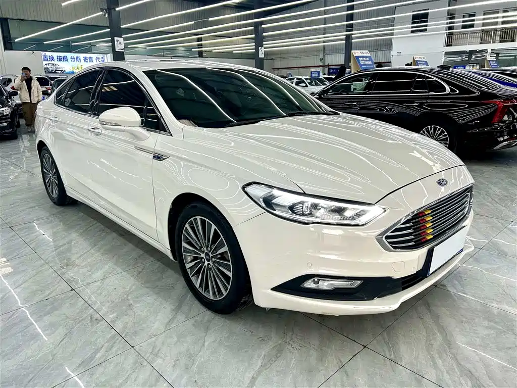 Ford Mondeo 2018 — фото 3
