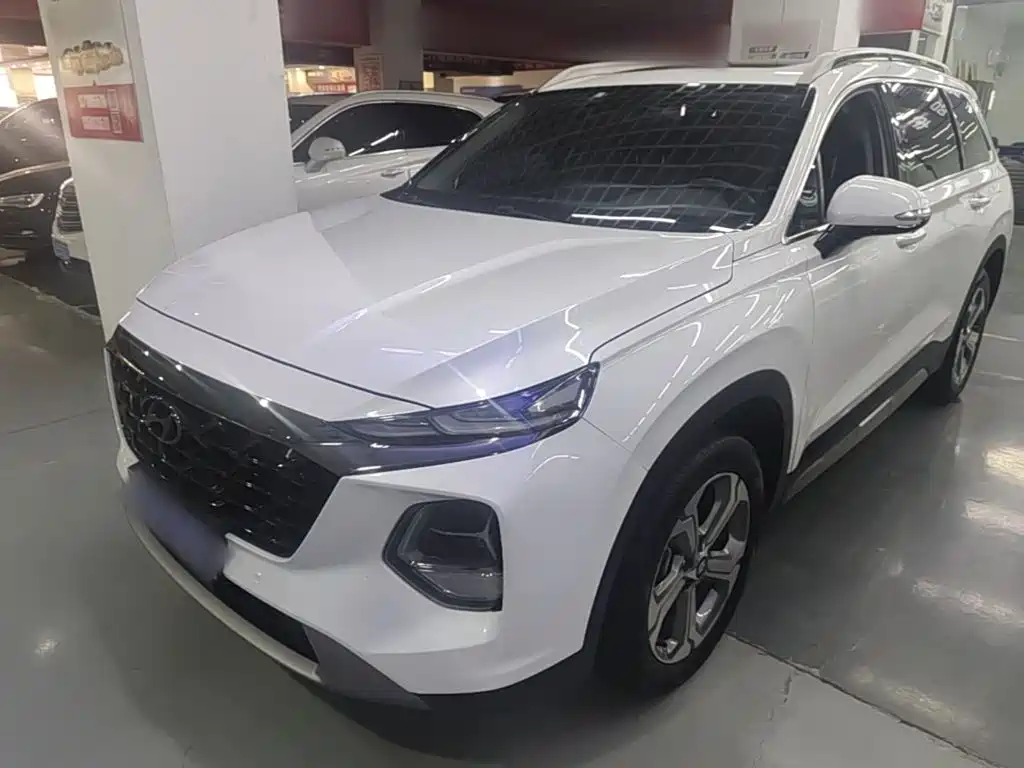 Hyundai Santa Fe 2023