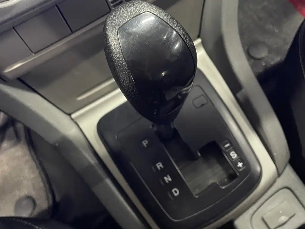 Ford Focus 2013 — фото 17