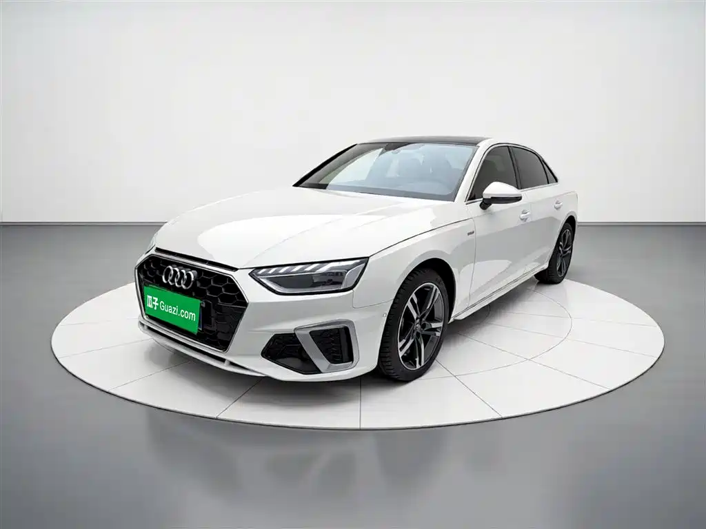 Audi A4L 2021 — фото 1