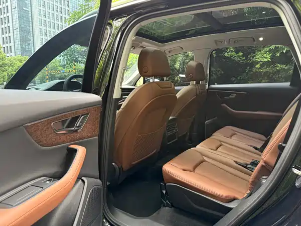Audi Q7 2023