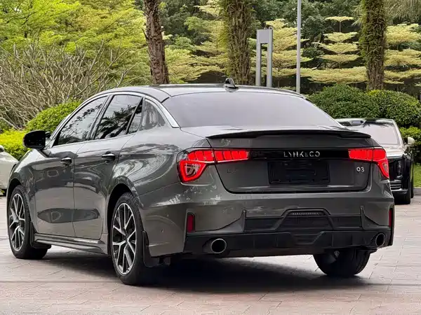 Lynk & Co 03 2021