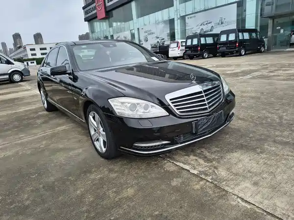 Mercedes-Benz S-Class 2013