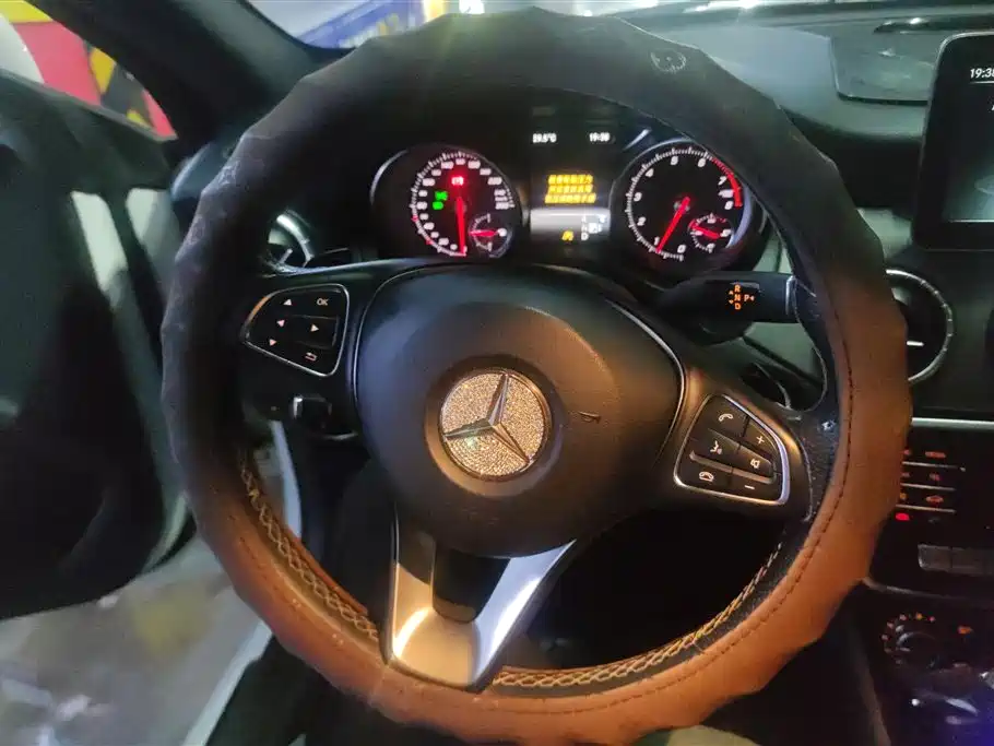 Mercedes-Benz CLA 2017 — фото 15