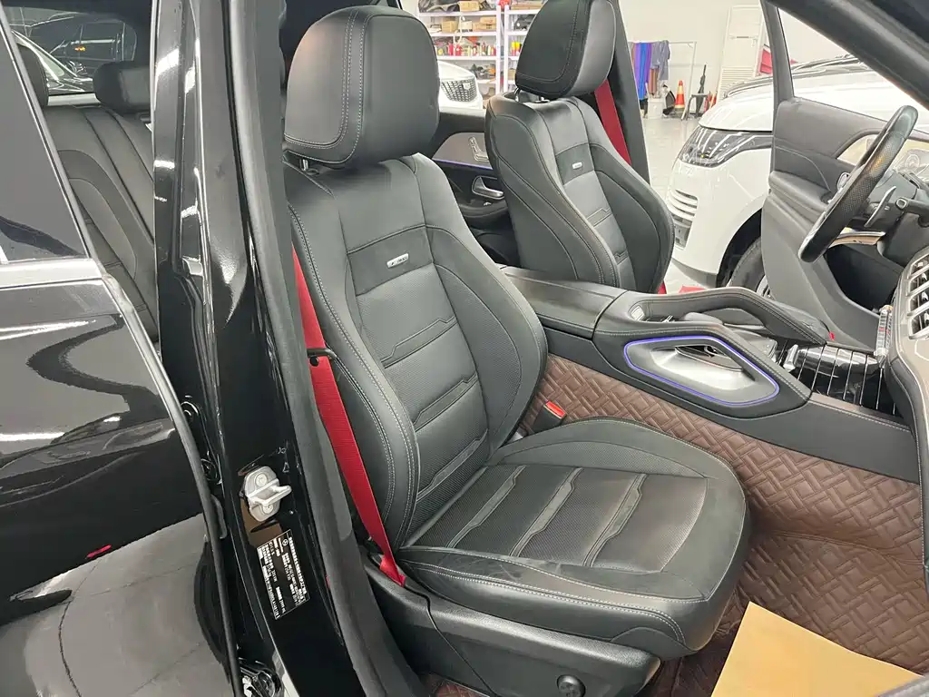 Mercedes-Benz GLE AMG 2020 — фото 16