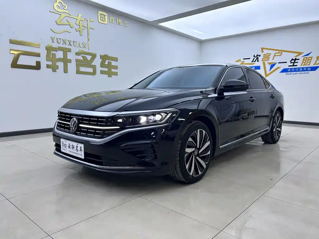 Volkswagen Passat 2023