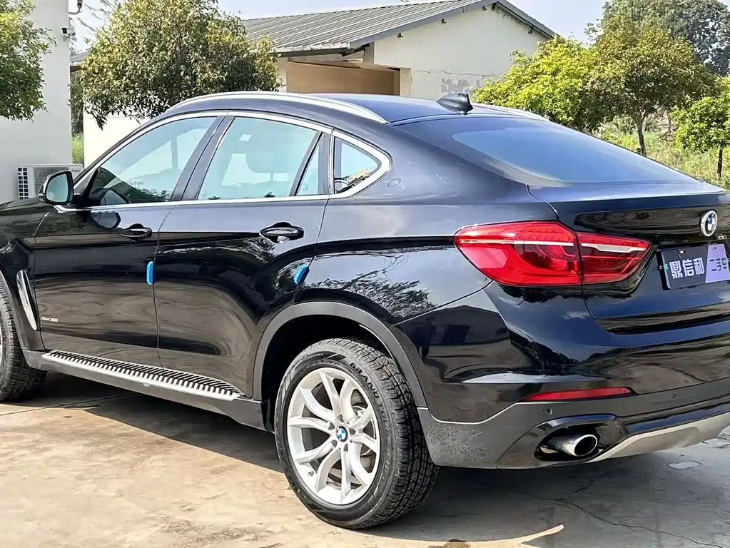 BMW X6 2016 — фото 9