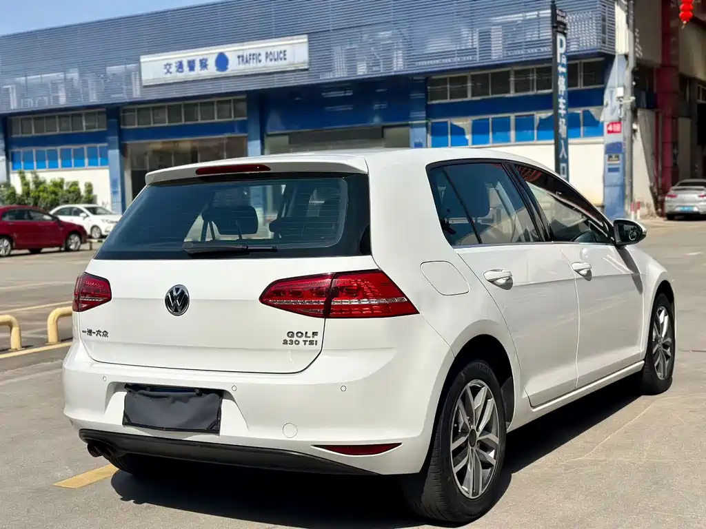 Volkswagen Golf 2016
