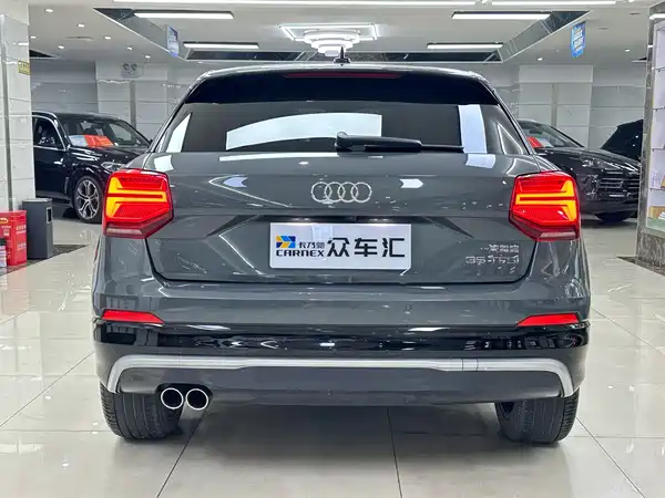 Audi Q2L 2020