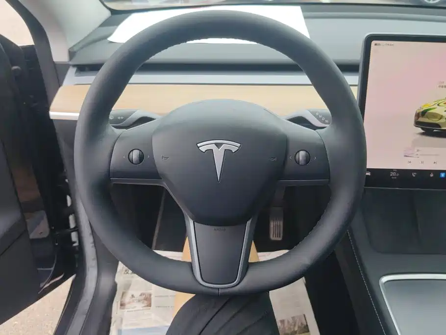 Tesla Model Y 2022 — фото 15