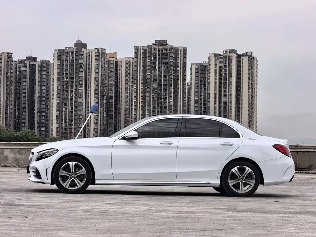 Mercedes-Benz C-Class 2020 — фото 13