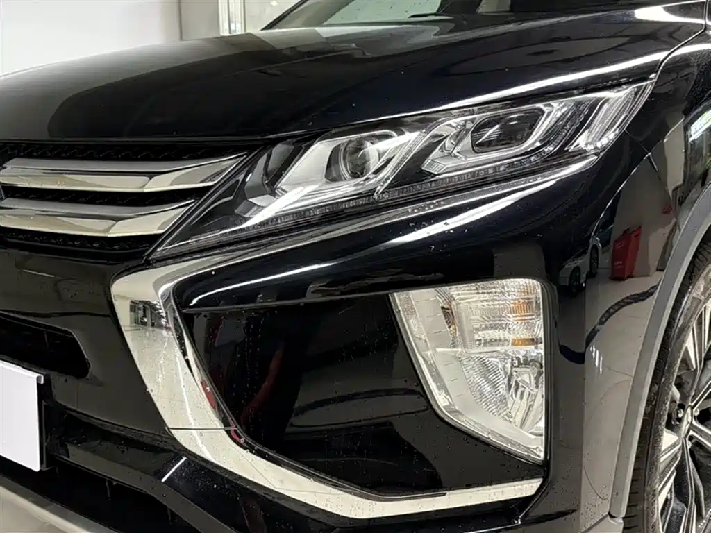 Mitsubishi Eclipse Cross 2019 — фото 20