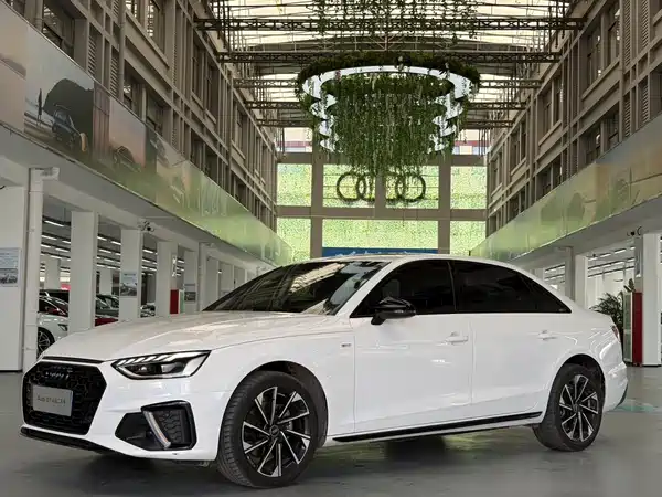 Audi A4L 2024