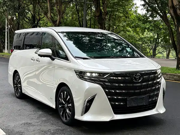 Toyota Alphard 2024