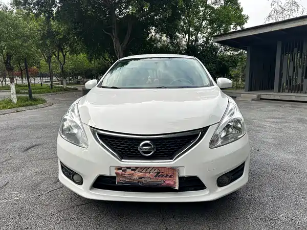 Nissan Tiida 2011