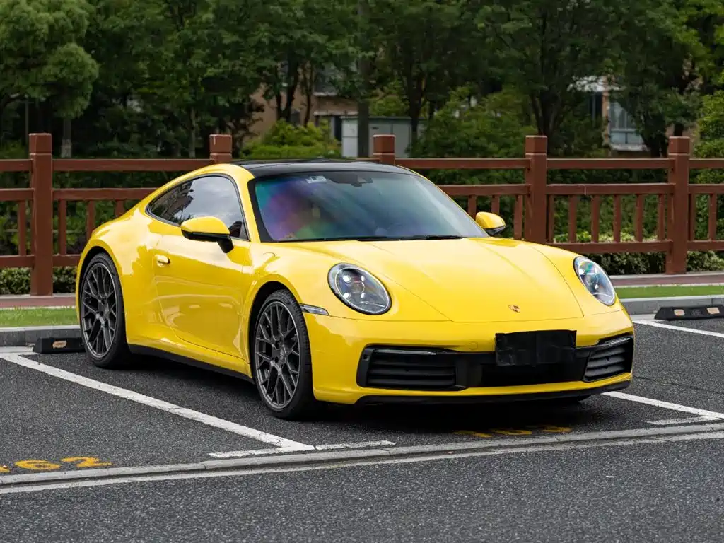 Porsche 911 2021