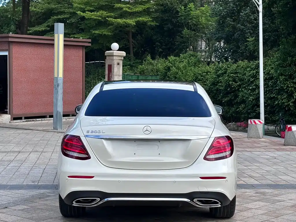 Mercedes-Benz E-Class 2018