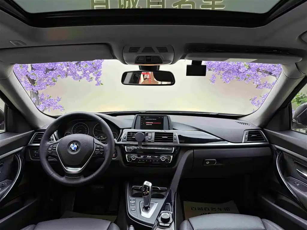 BMW 3 Series GT 2018 — фото 13