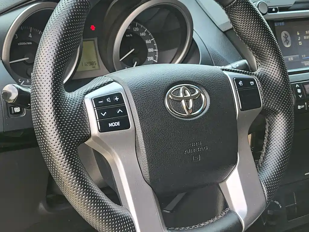 Toyota Prado 2017 — фото 7