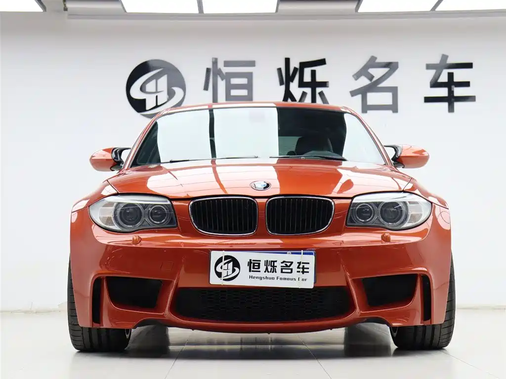 BMW 1 Series M 2012 — фото 26