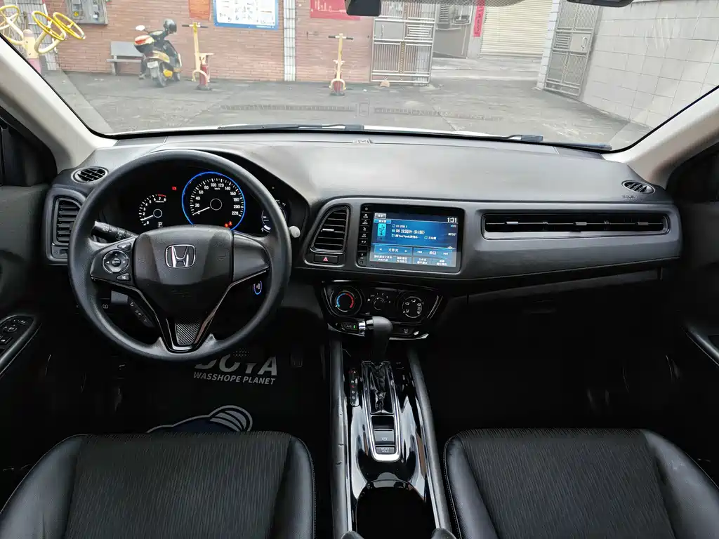 Honda Vezel 2020 — фото 5