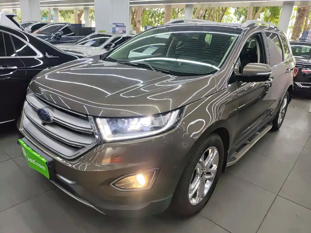 Ford Edge 2018 — фото 1
