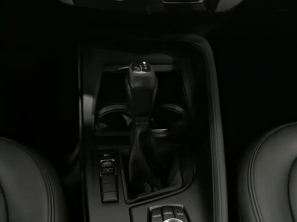 BMW X1 2018 — фото 13