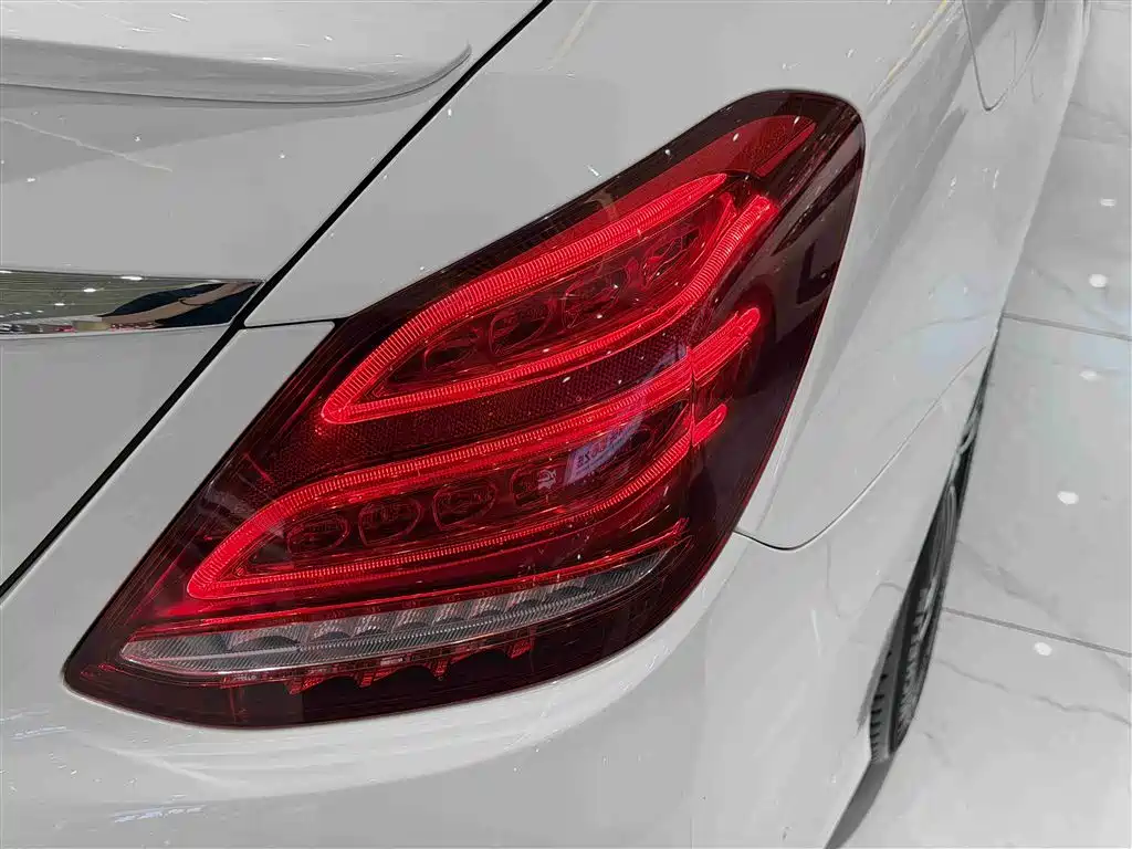 Mercedes-Benz C-Class 2017 — фото 8
