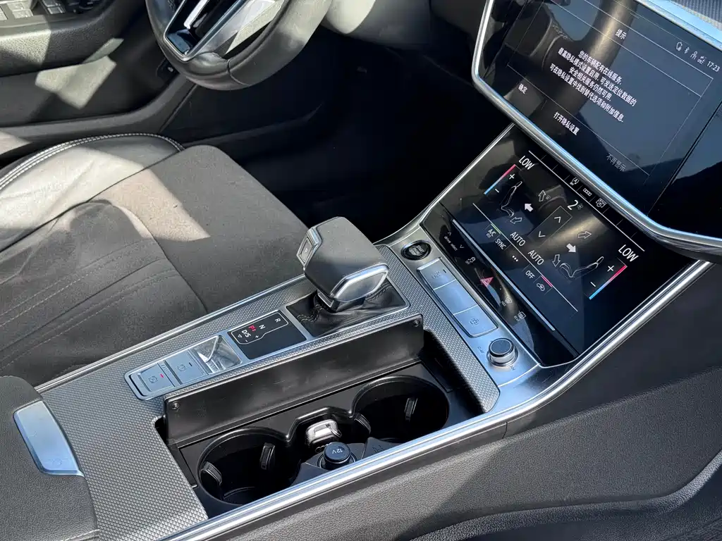 Audi A6L 2023 — фото 16