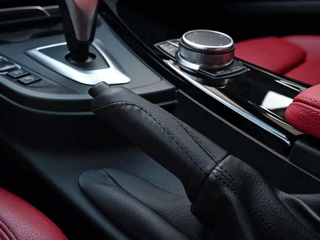 BMW 3 Series GT 2021 — фото 19