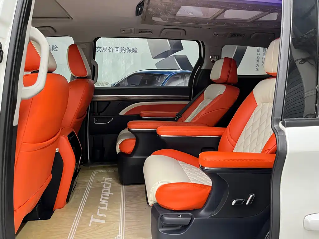 GAC Motor Trumpchi M8 2021 — фото 12