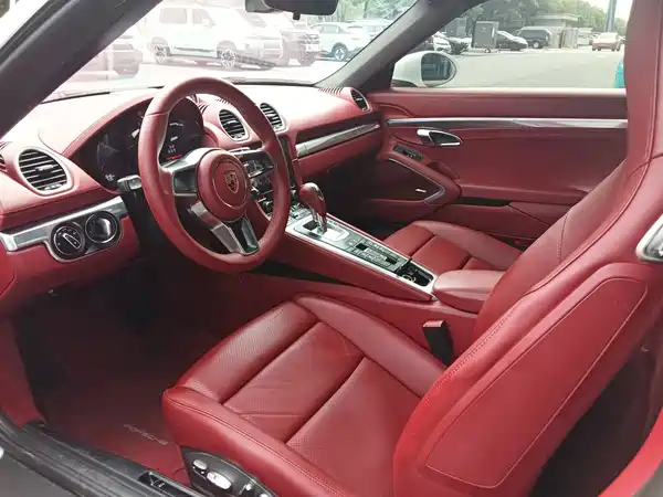 Porsche 718 2016