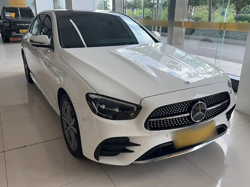 Mercedes-Benz E-Class 2023