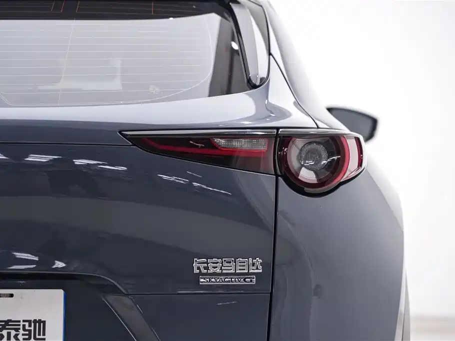 Mazda CX-30 2021 — фото 9