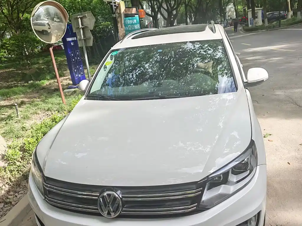Volkswagen Tiguan 2016 — фото 2