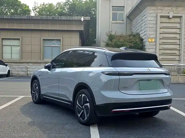 NIO ES6 2025