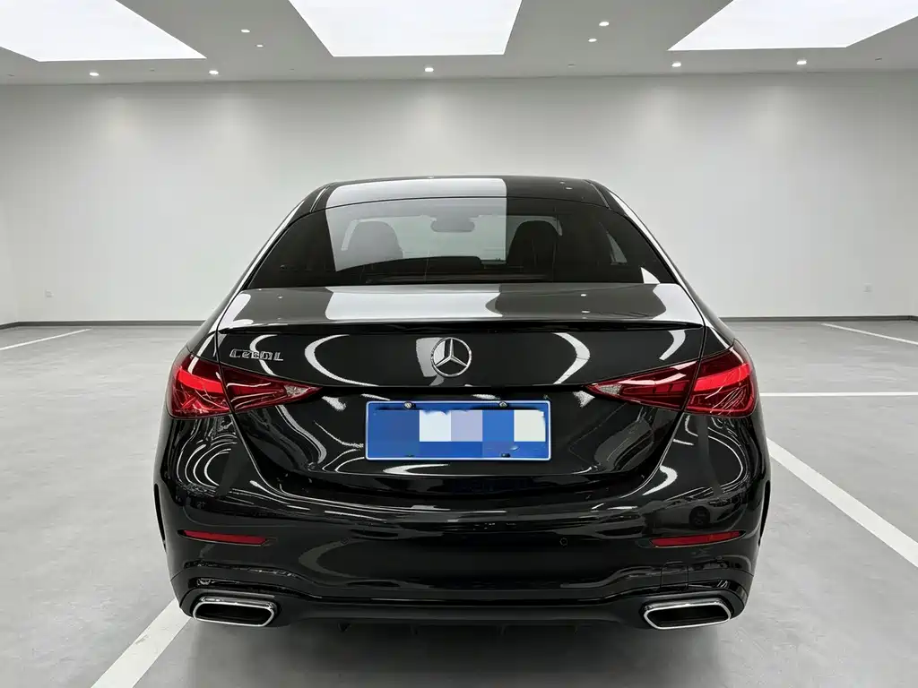 Mercedes-Benz C-Class 2025 — фото 13
