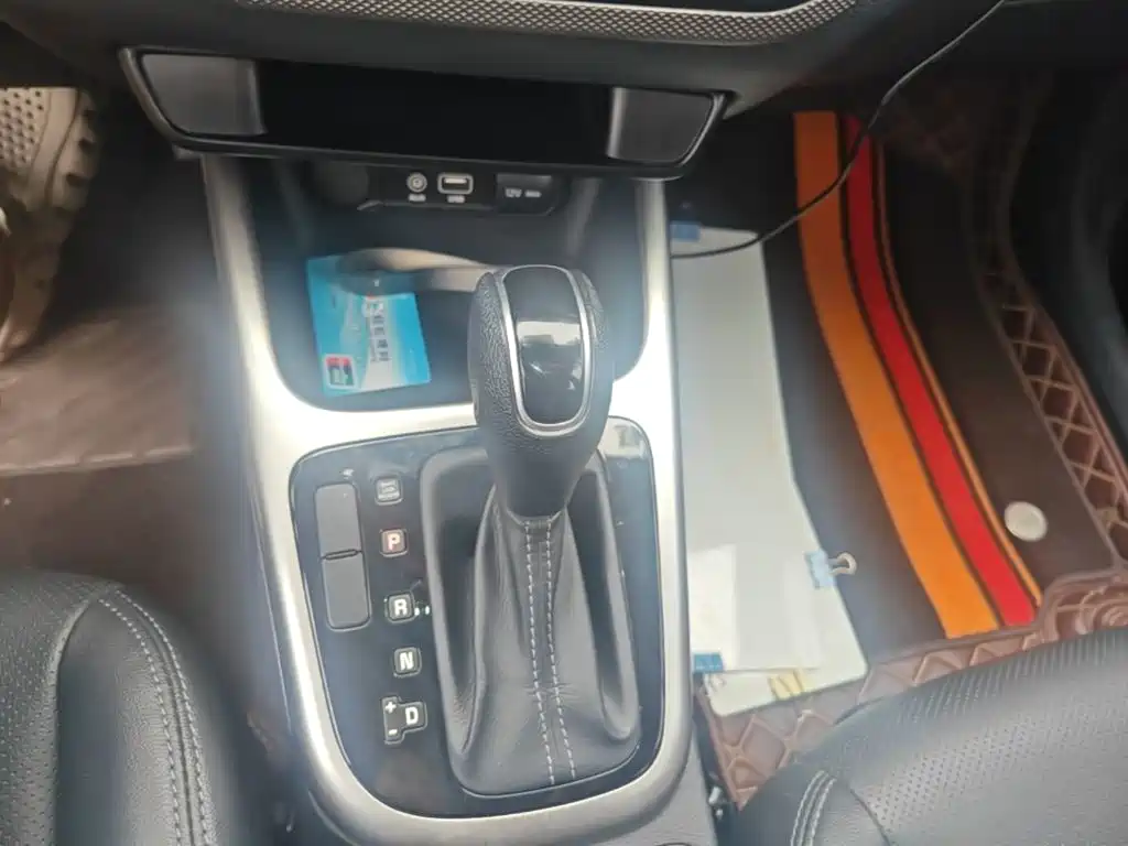 Kia KX3 2018 — фото 14
