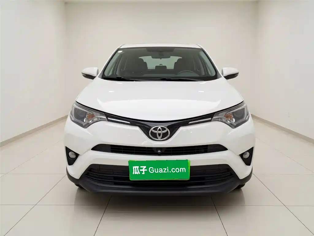 Toyota RAV4 2016 — фото 24