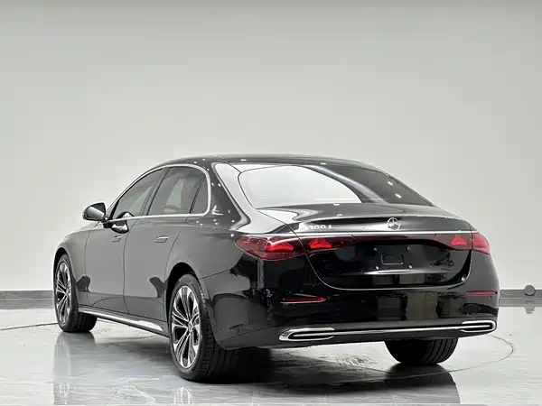 Mercedes-Benz E-Class 2025