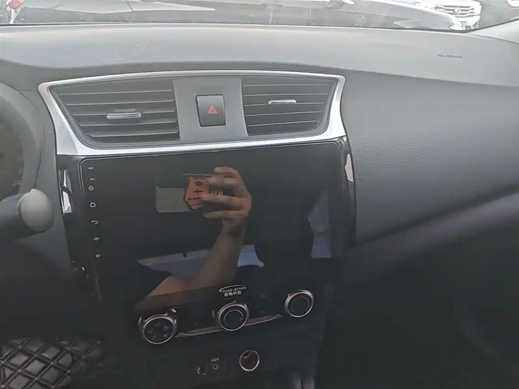 Nissan Sylphy 2019 — фото 13
